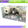 moderno gioco soft indoor color pastello con scivolo a tubo e vasca con palline