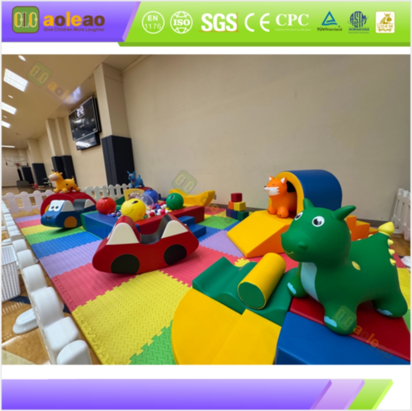 Weicher Indoor-Spielplatz f&uuml;r den Kindergarten – kleinkindfreundliche weiche Polsterung – Aktivit&auml;tsraum f&uuml;r die Schule – keine scharfen Kanten, sto&szlig;fest | Aoleao
