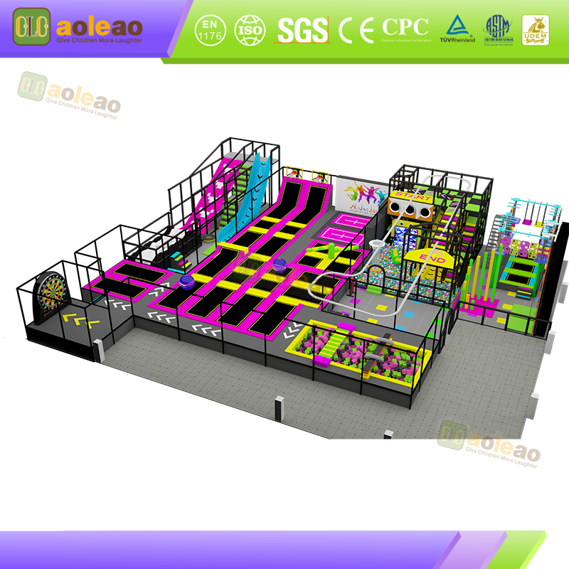 kompakt trambulin park cs&uacute;szd&aacute;val