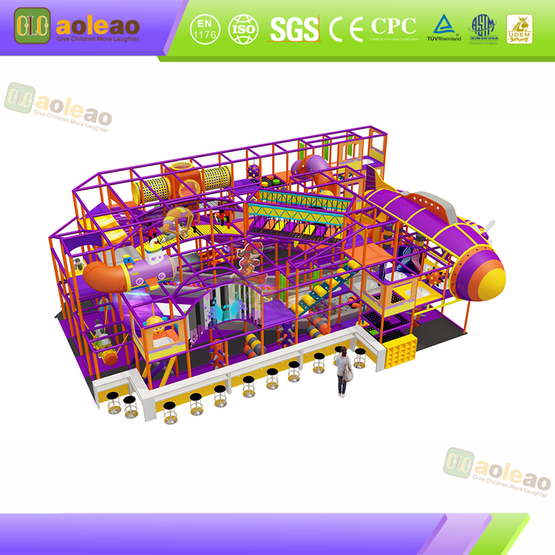 Petit toboggan labyrinthe de terrain de jeu int&eacute;rieur, petit espace de magasin, peu encombrant