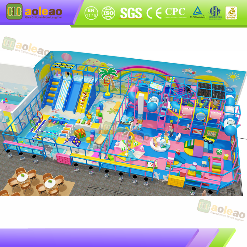 Petit toboggan labyrinthe de terrain de jeu int&eacute;rieur, petit espace de magasin, peu encombrant