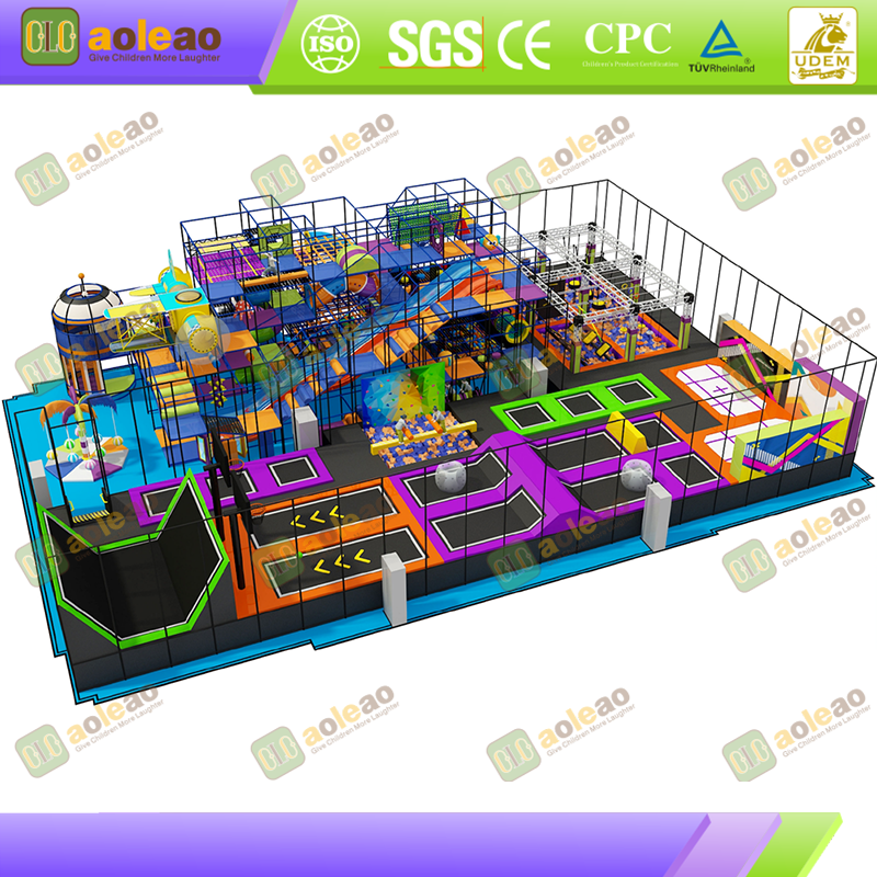 Trampolinepark – Endurance-Building Haven – Kids Adventure Park met avonturenpaden